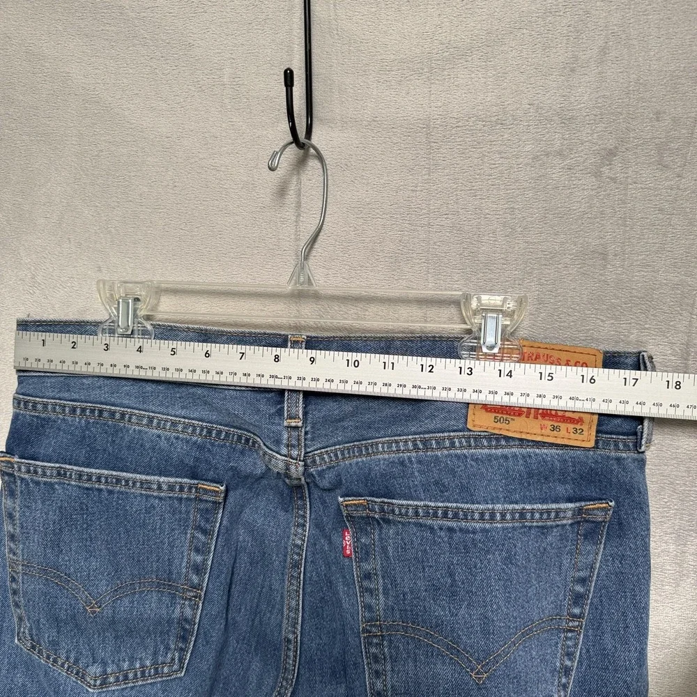 Levis 505 Jeans Mens 36x32 Blue Medium Wash Straight Denim Regular Fit Cotton‎